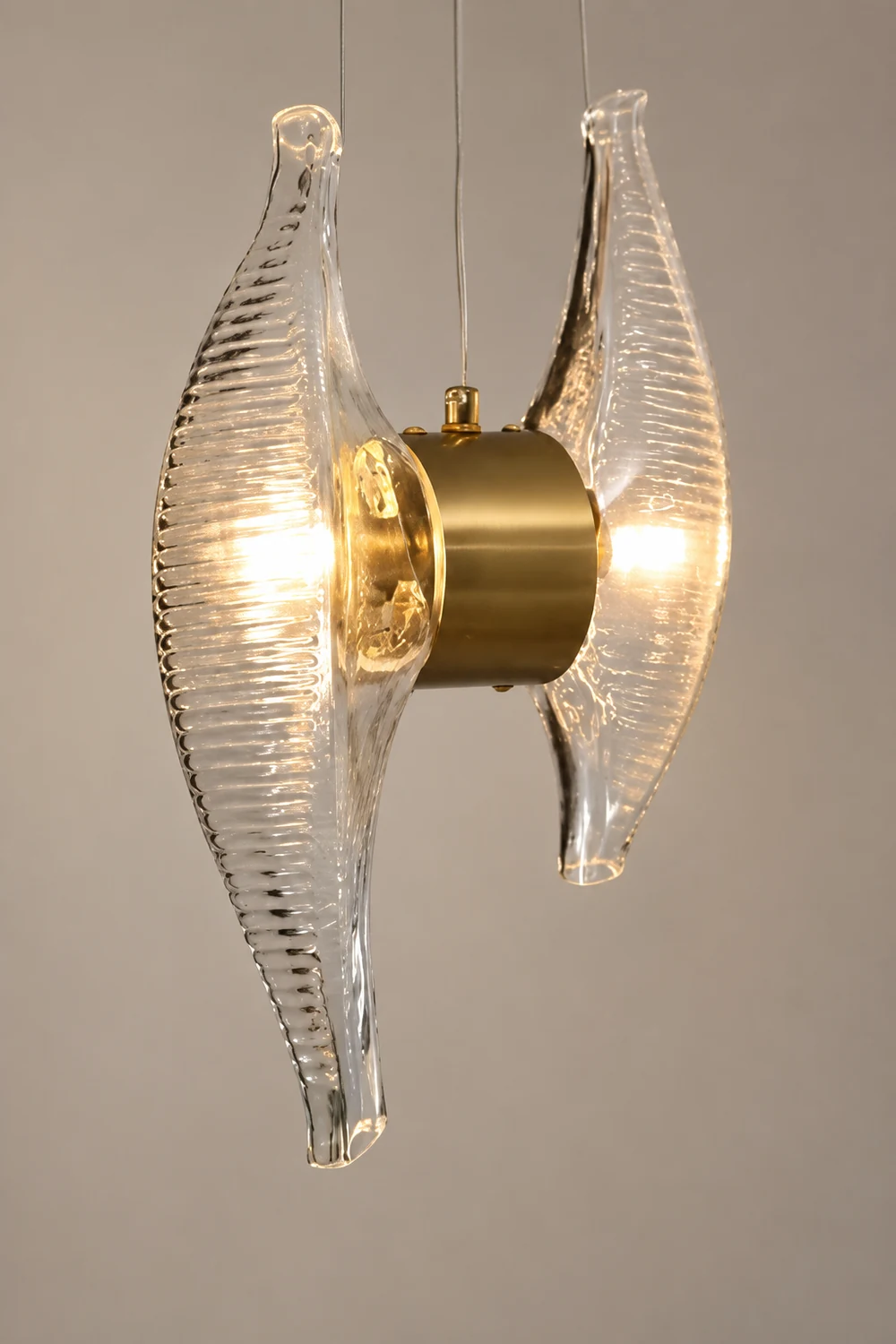 Kirsten Luxury Capiz Shell Pendant Light, Glass/Metal, Bedside/Dining Room - Lumpaz