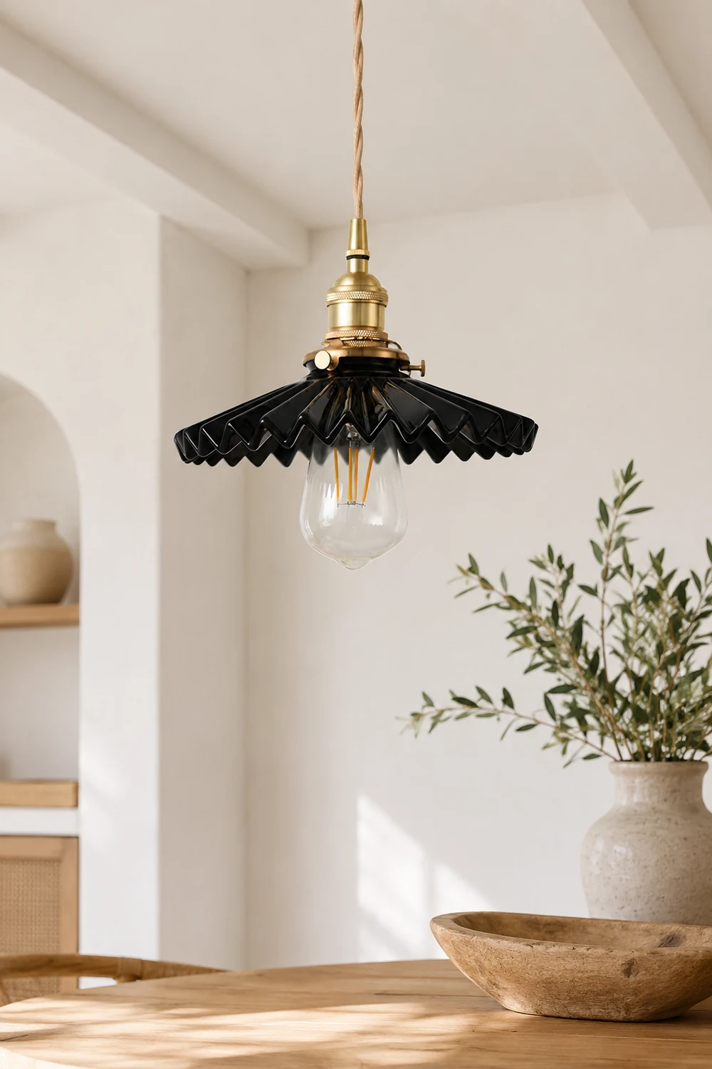 Alessio Industrial Vintage Rustic Metal Pendant Light, Black/White - Lumpaz