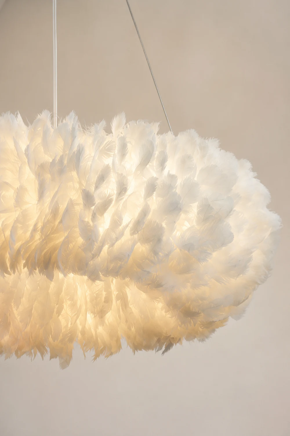 O'Moore Romantic Ring Feather/Metal Pendant Light, Natural Ostrich - Lumpaz