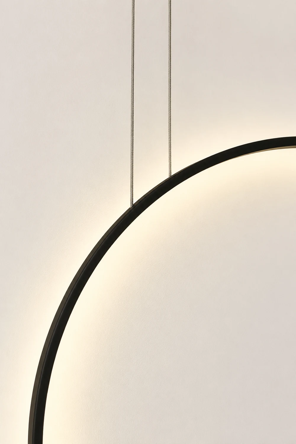 Nightfall Circle Pendant Light - Lumpaz