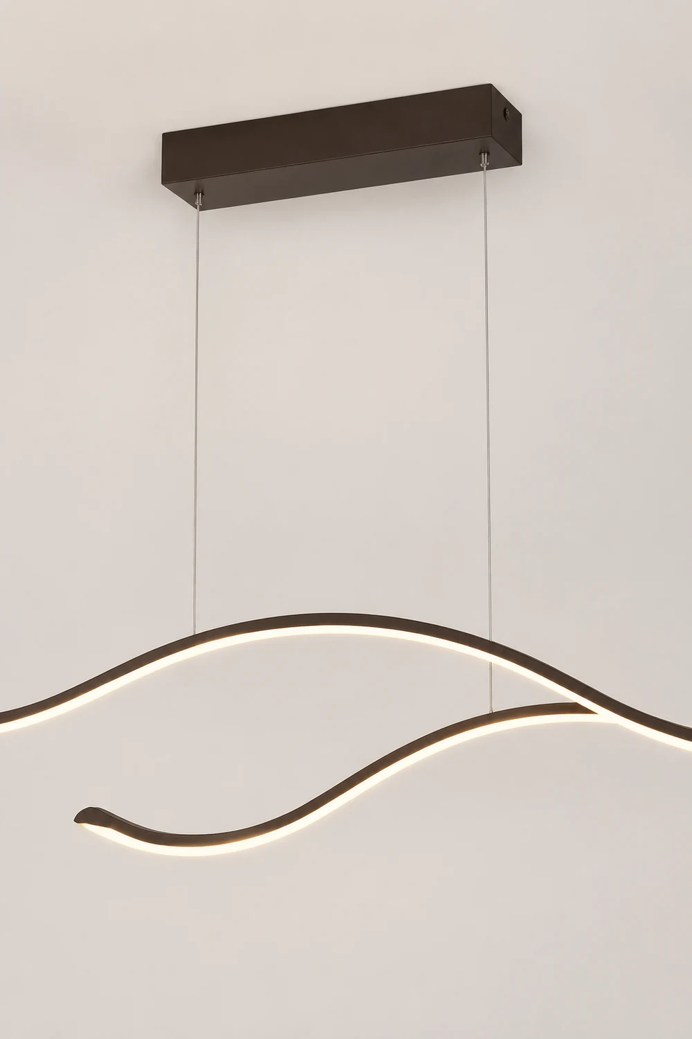 Curved Linear Pendant Light, Black/Gold - Lumpaz