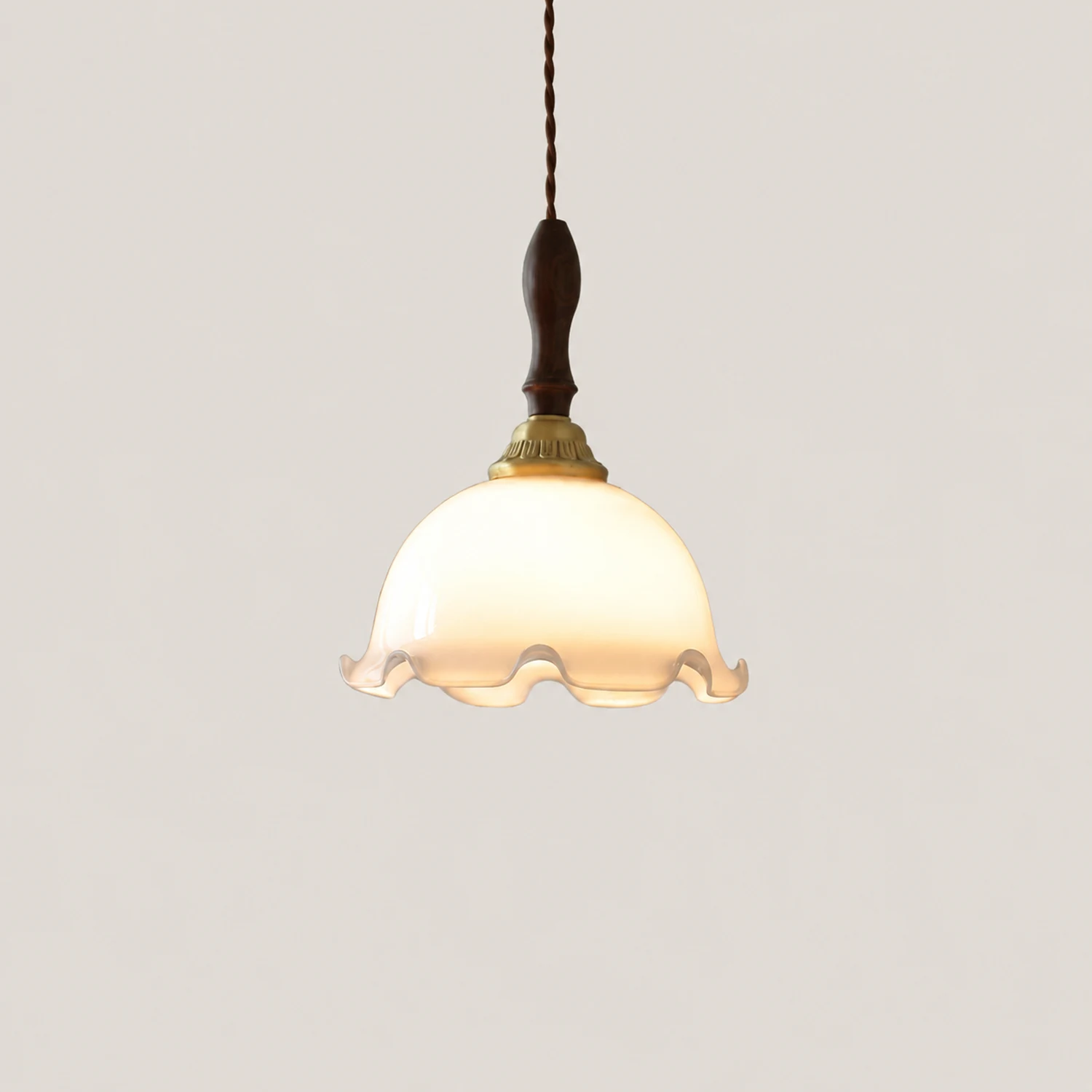 Milky Flower Pendant Light - Lumpaz