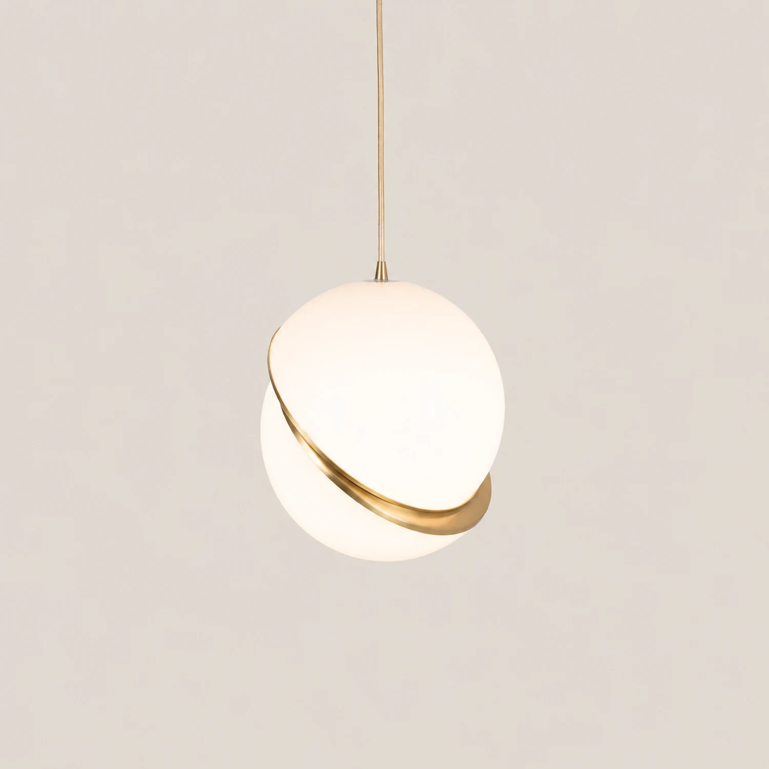 Crescent Pendant Lamp - Lumpaz