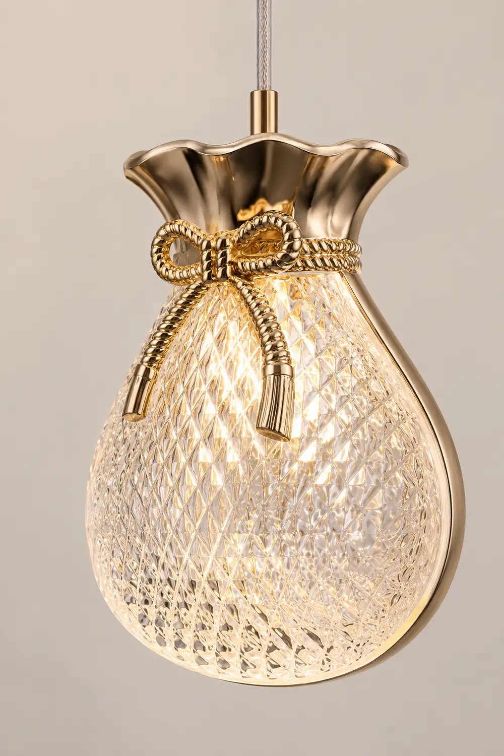 Hailie Postmodern Elegant Gold/Black Bedroom Pendant Light - Lumpaz