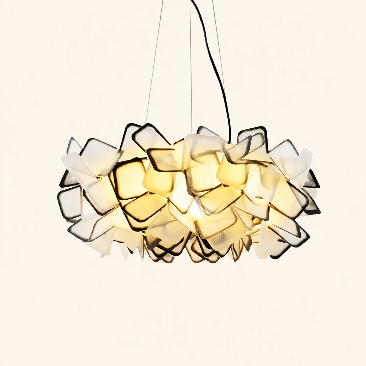 Bella Modern Decorative Flower Acrylic Pendant Light, Black/Blue - Lumpaz