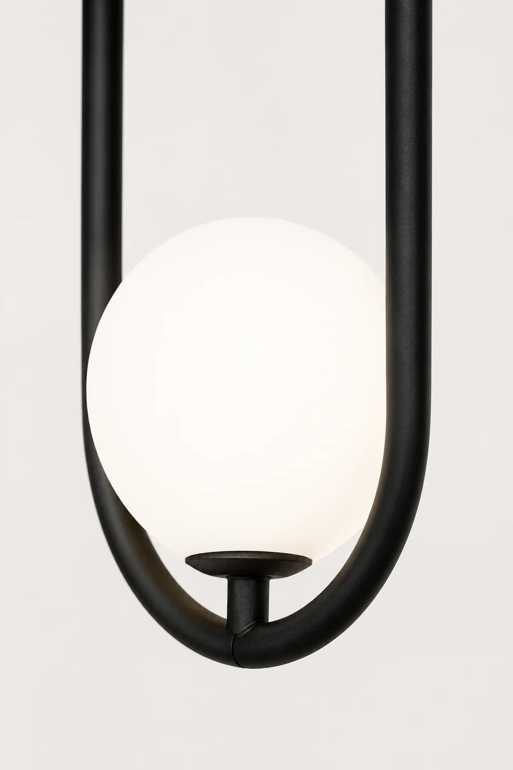 Valentina Globe Pendant Light, Gold/Black - Lumpaz