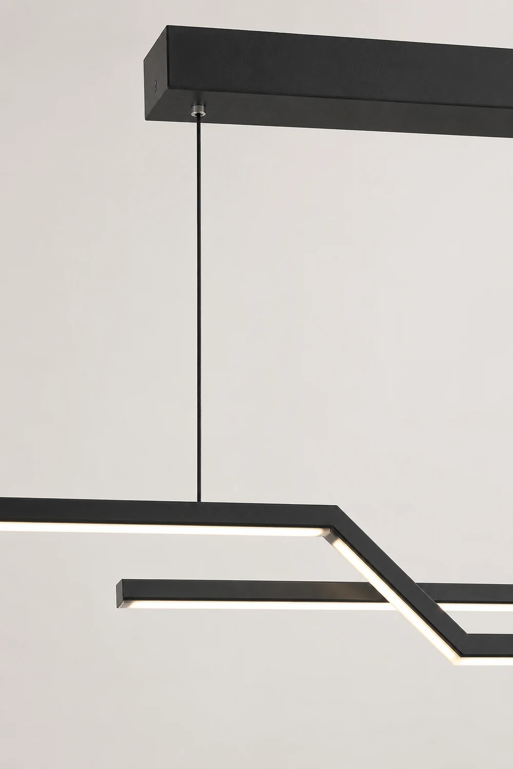 Parallel Fold Linear Pendant Light, Black/Gold, Living Room - Lumpaz