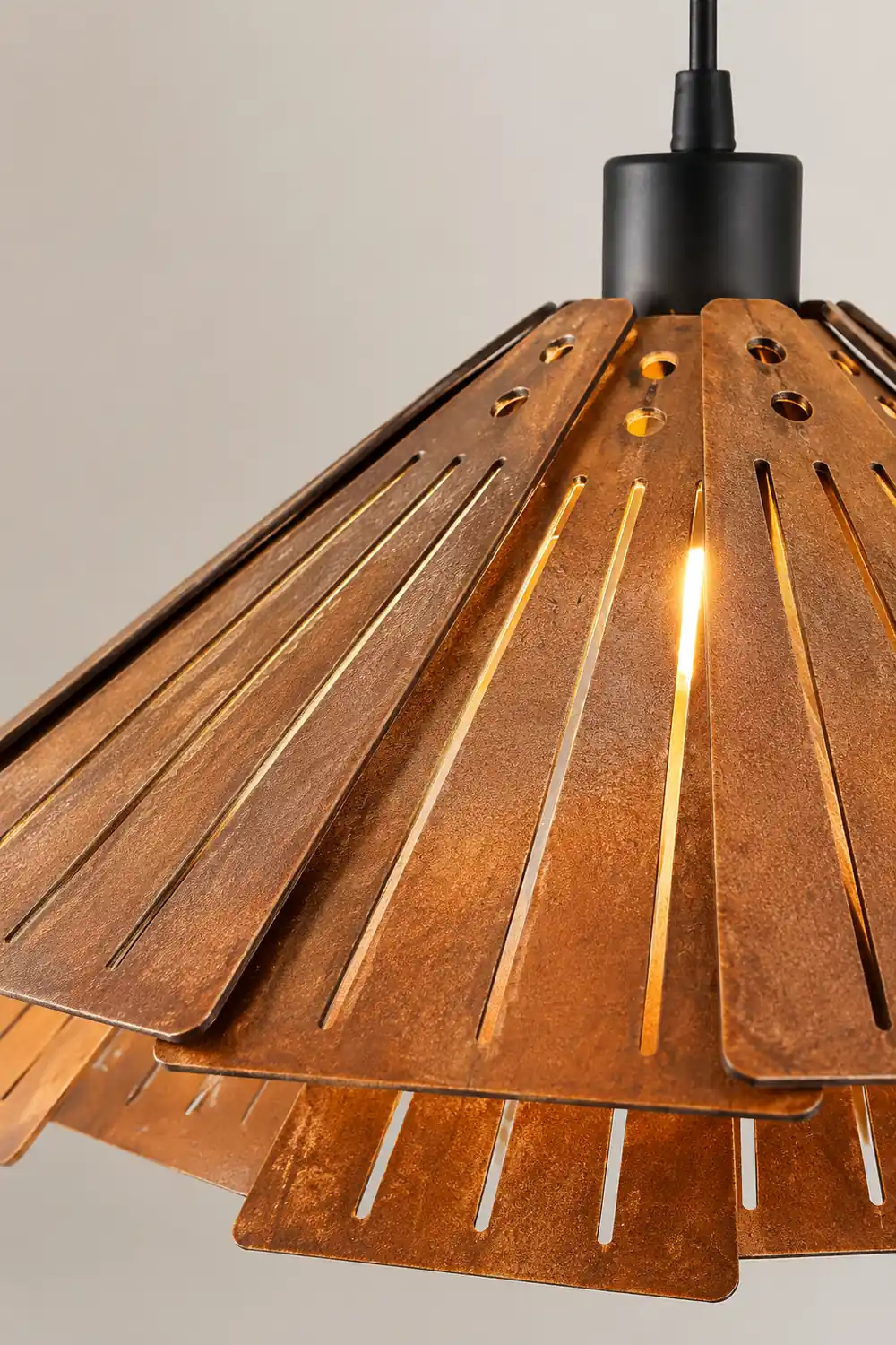 Samuels Retro Pendant Light, Metal & Wood - Lumpaz
