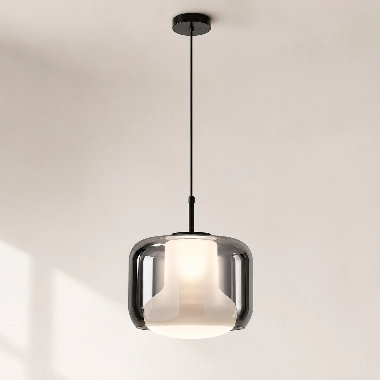 Titan Glass Pendant Lamp - Lumpaz