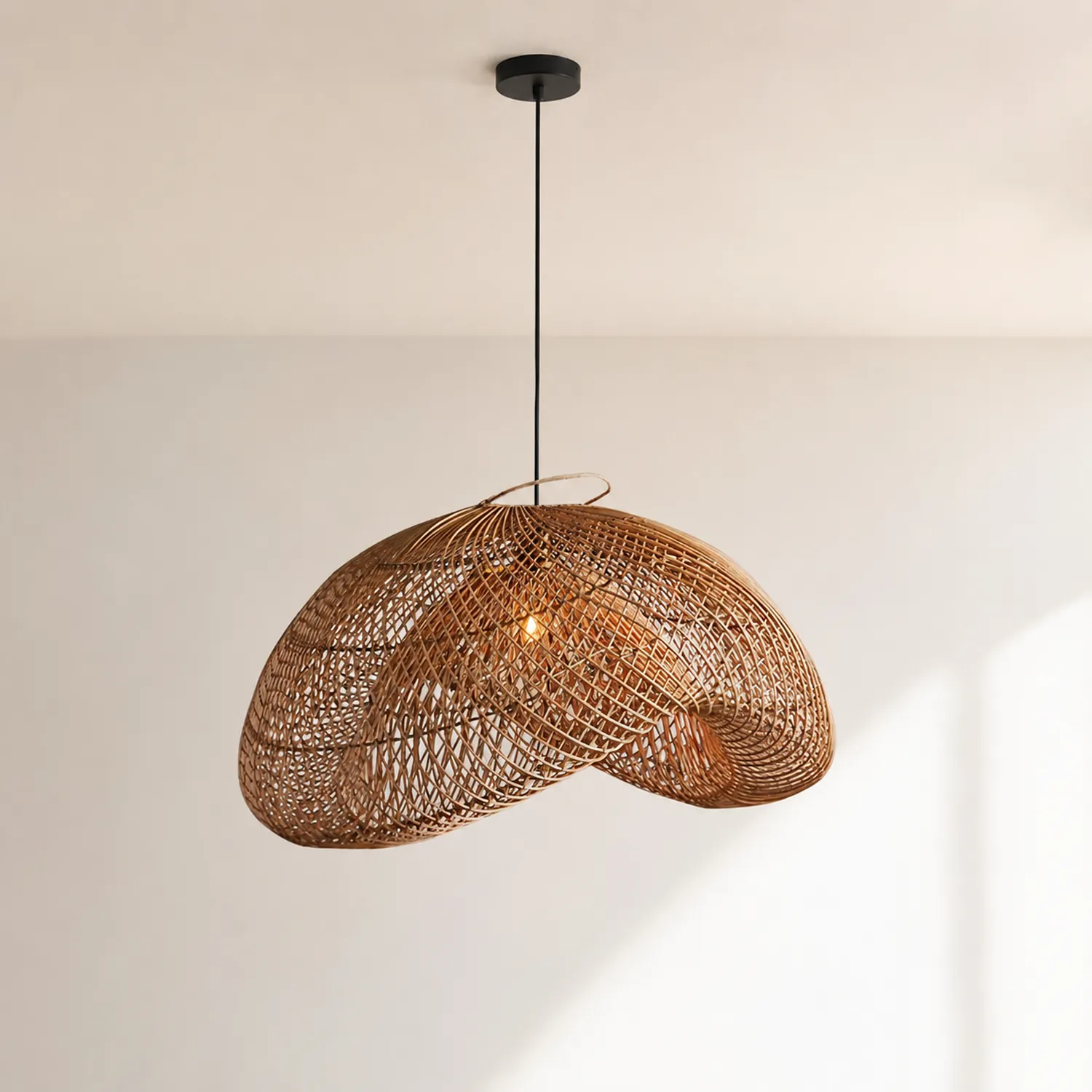Rattan Wave Pendant Light - Lumpaz