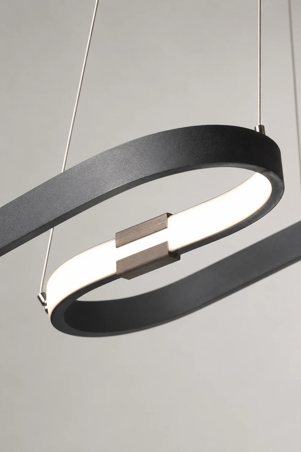 Post Modern Metal Linear Pendant Light, Black/White - Lumpaz