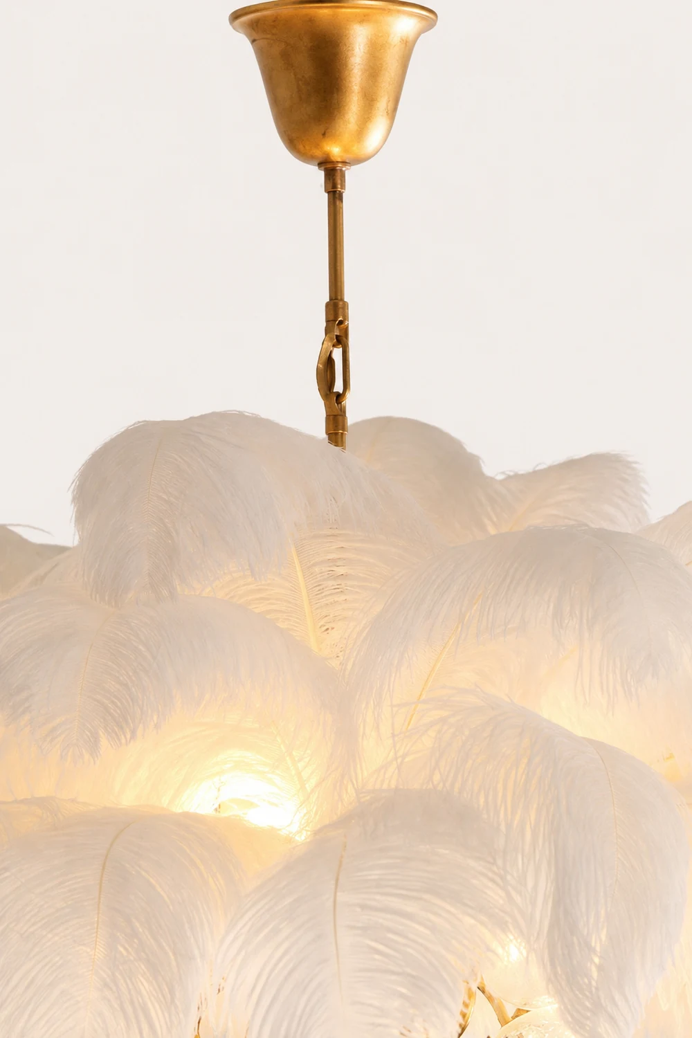 O'Moore Nordic Luxury Pendant Light, Brass/Feather - Lumpaz