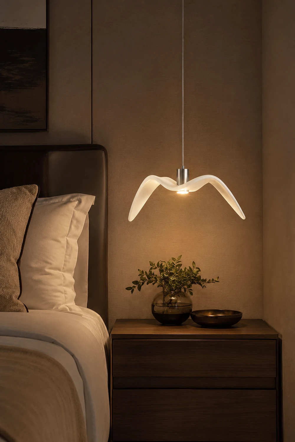 Seagull Resin Pendant Light - Lumpaz