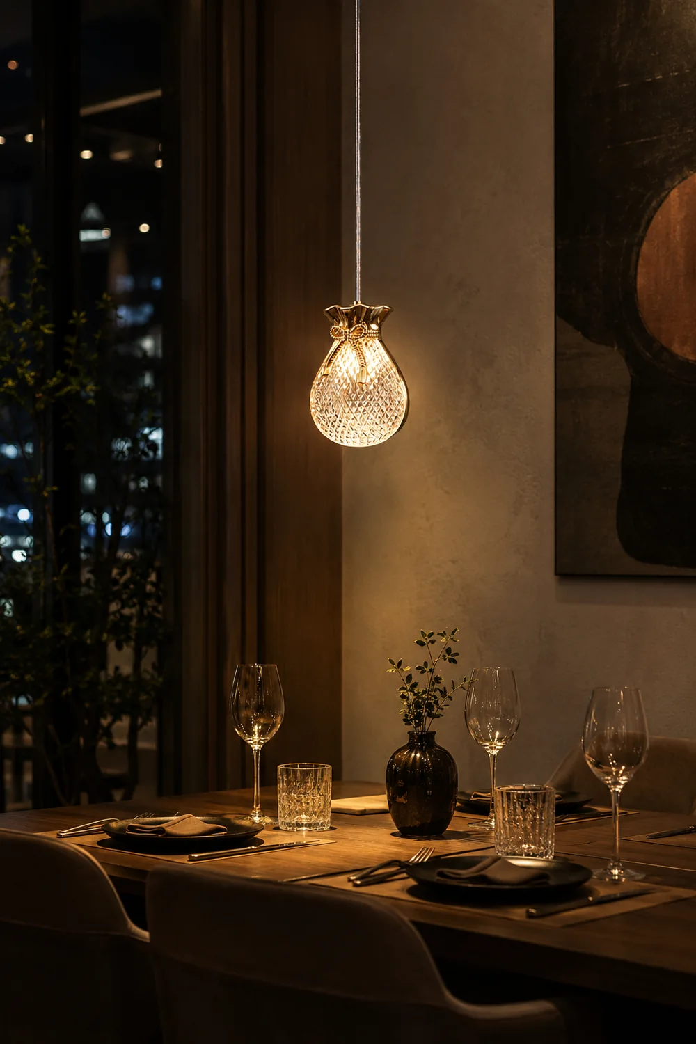 Hailie Postmodern Elegant Gold/Black Bedroom Pendant Light - Lumpaz