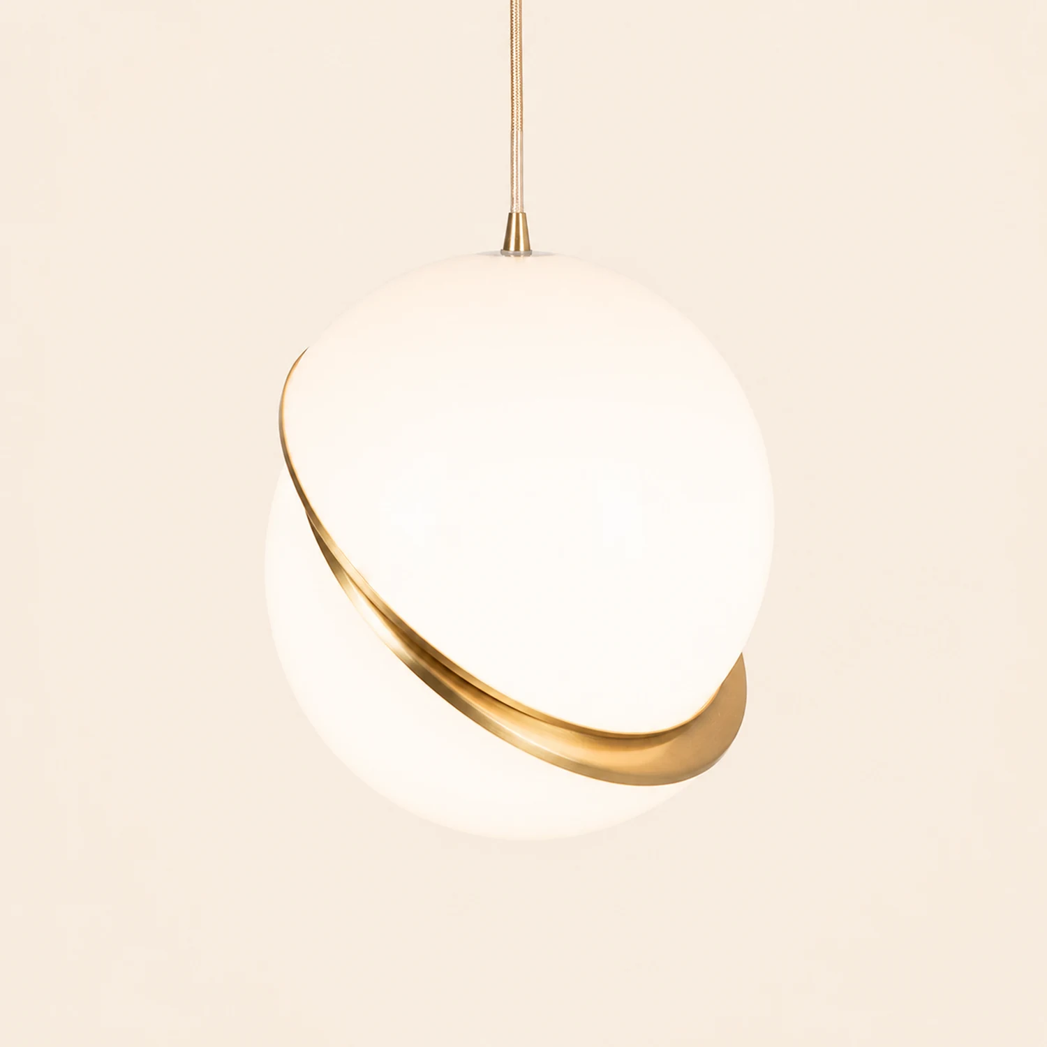 Crescent Pendant Lamp - Lumpaz