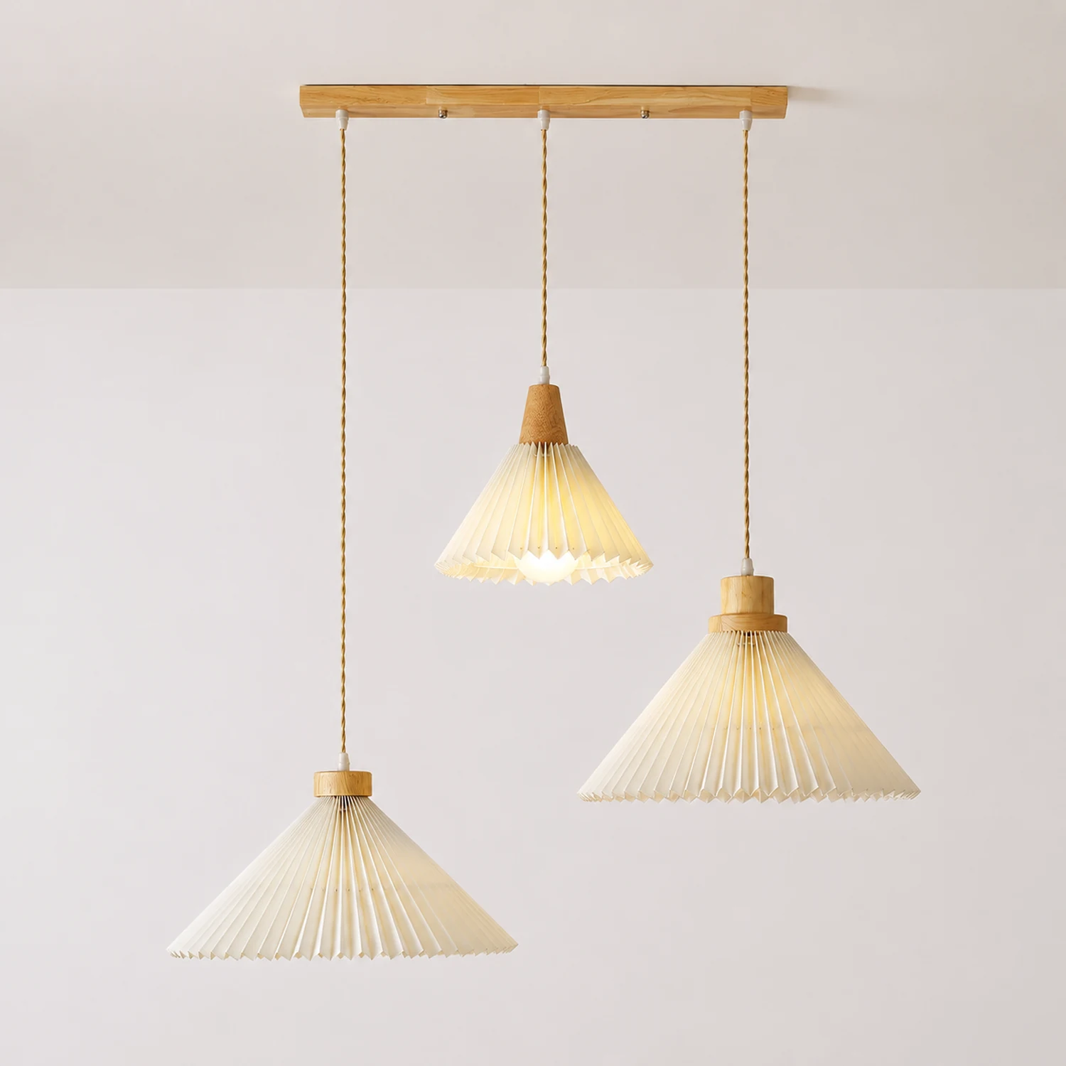 Pleated Wooden Pendant Light - Lumpaz