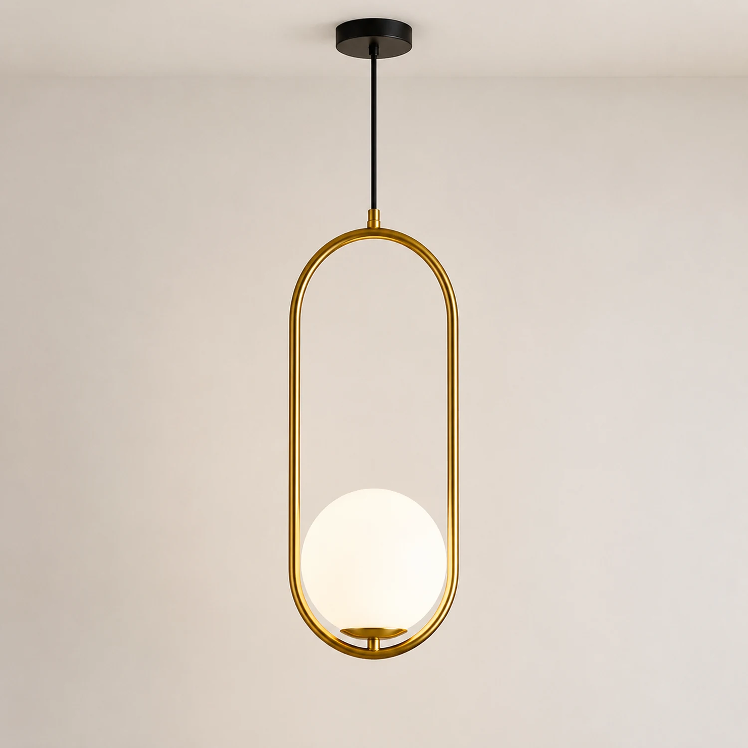 Valentina Globe Pendant Light, Gold/Black - Lumpaz