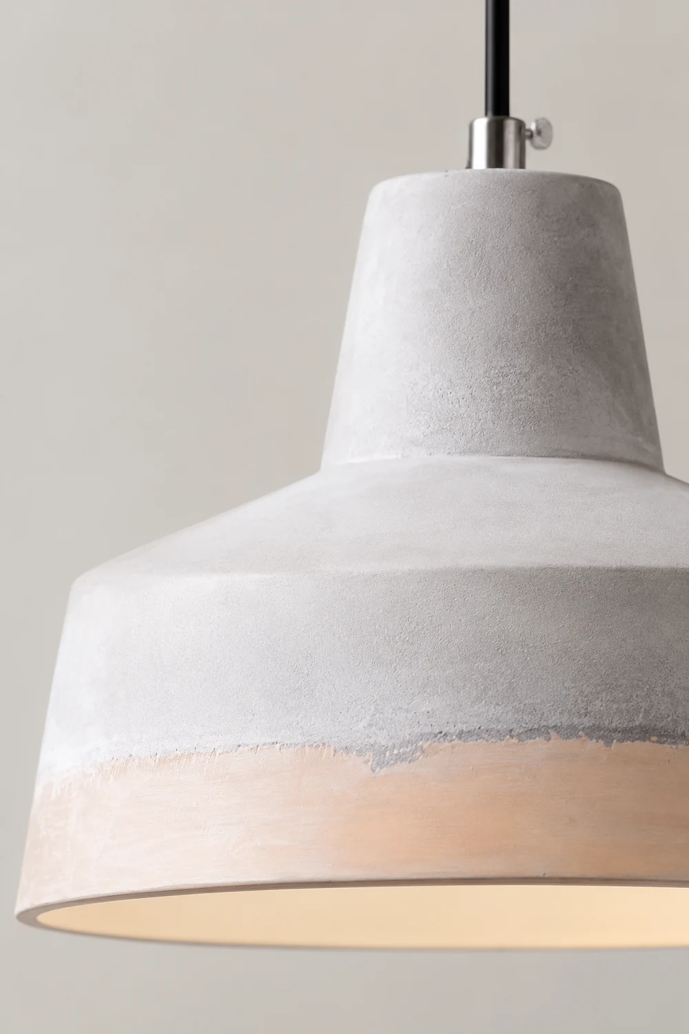 Delia Cement Pendant Light - Lumpaz