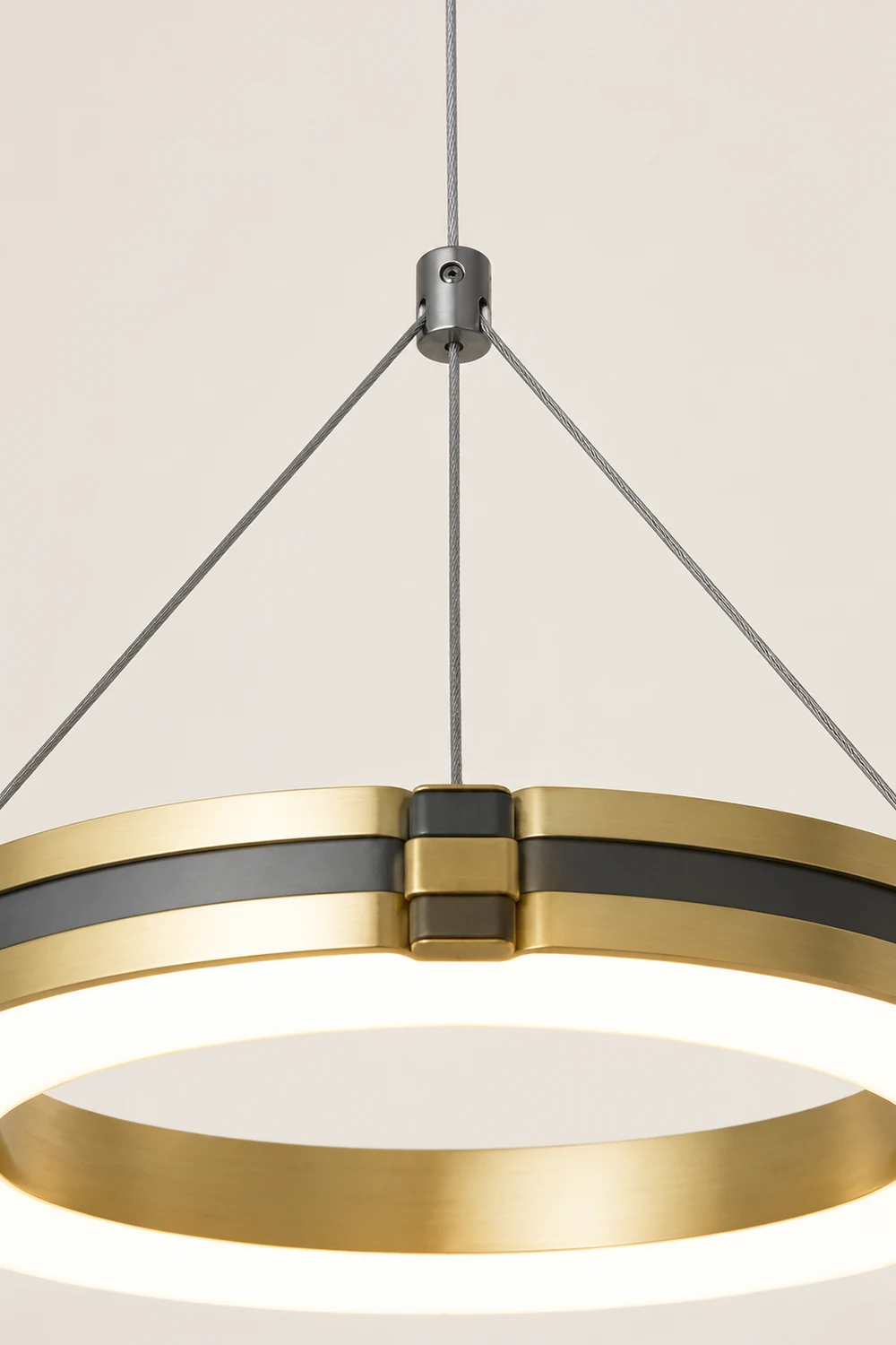 Raheel Nordic Ring Metal 3 Light Pendant Light, Black/Gold - Lumpaz