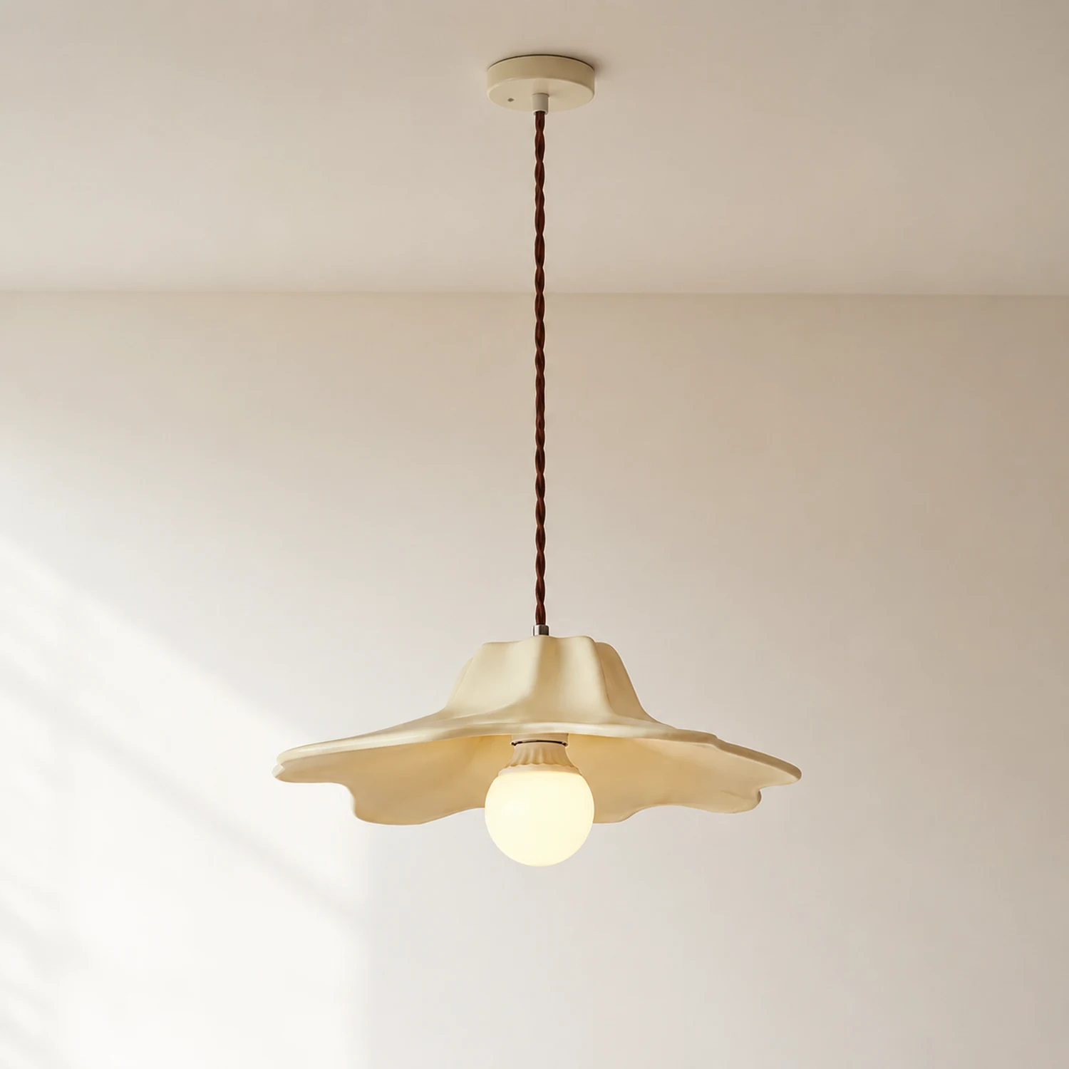 Alien Pendant Lamp - Lumpaz