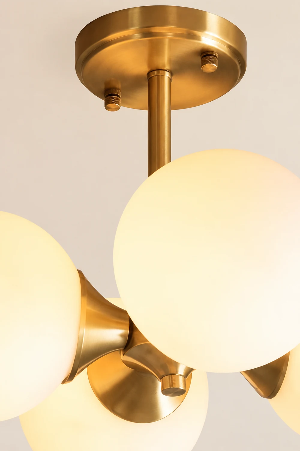 Valentina Vintage Globe Glass Art Deco Pendant Light, Bedroom - Lumpaz