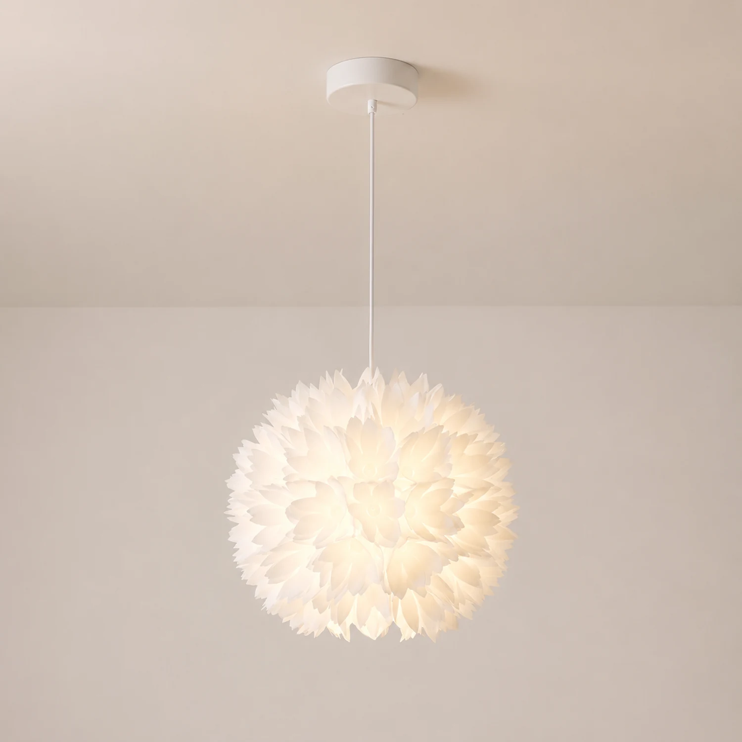 Flowers Ball Pendant Light - Lumpaz