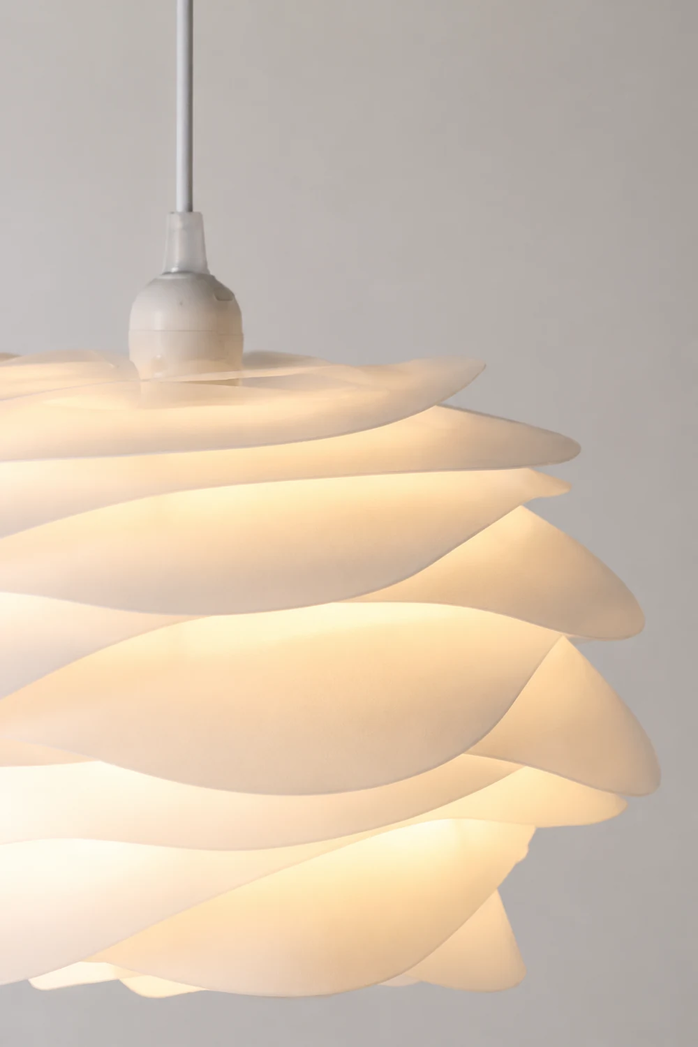 Rose Floral Pendant Light - Lumpaz