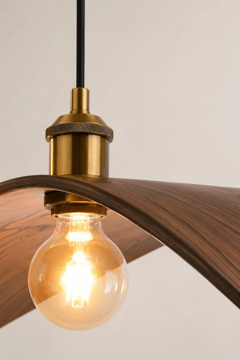 Curve Wooden Pendant Lamp - Lumpaz