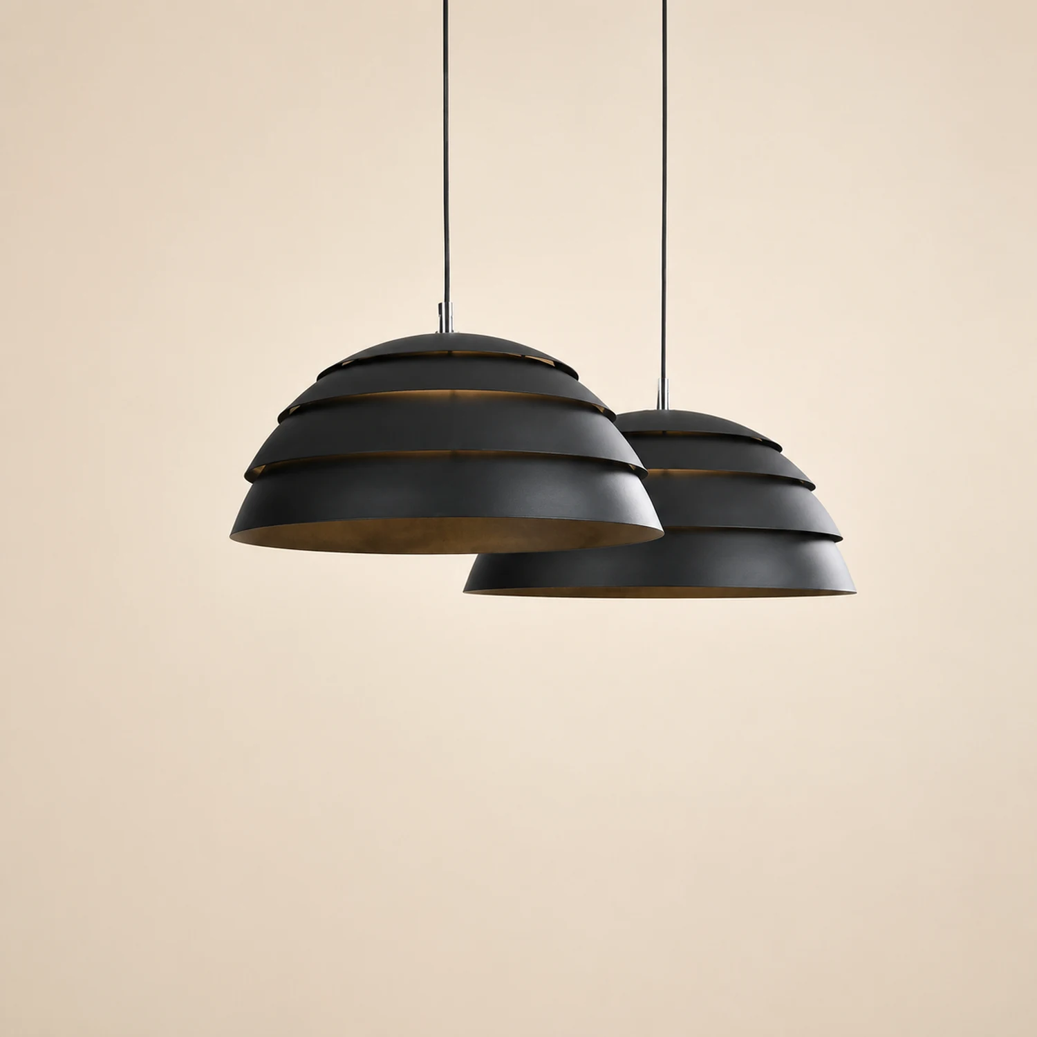 Nazifa Design Semi-Globe Metal Pendant Light, Black/White - Lumpaz