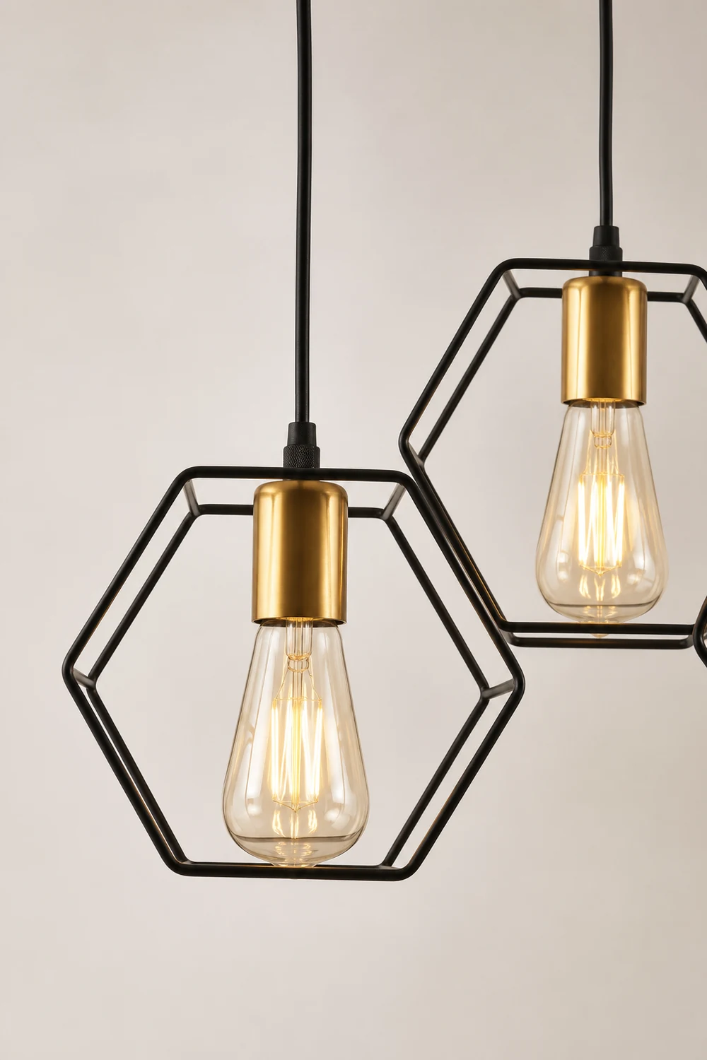 Bouvet Rustic Farmhouse 3/5 Light Pendant, Black - Lumpaz