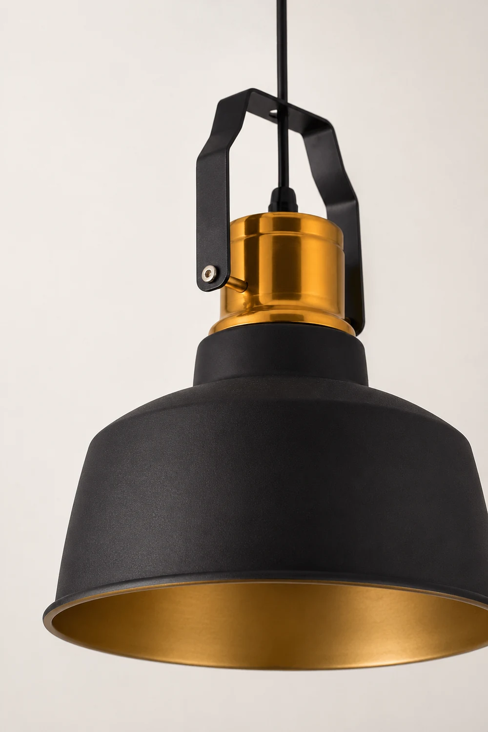 Alessio Industrial Farmhous Pendant Light, Black & Brass - Lumpaz