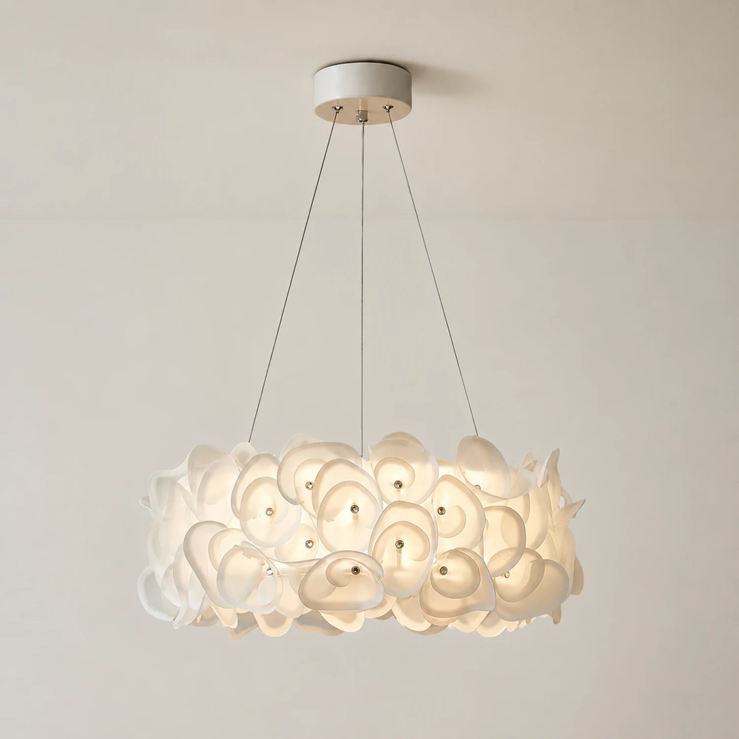 White Hydrangea Pendant Lamp - Lumpaz