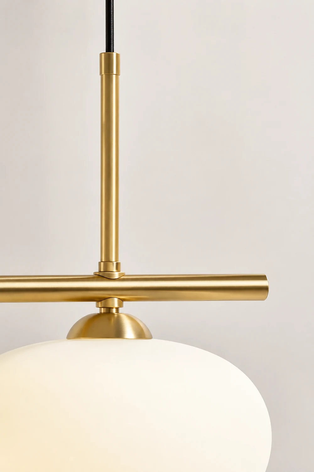 Sculptural Pendant Light - Lumpaz