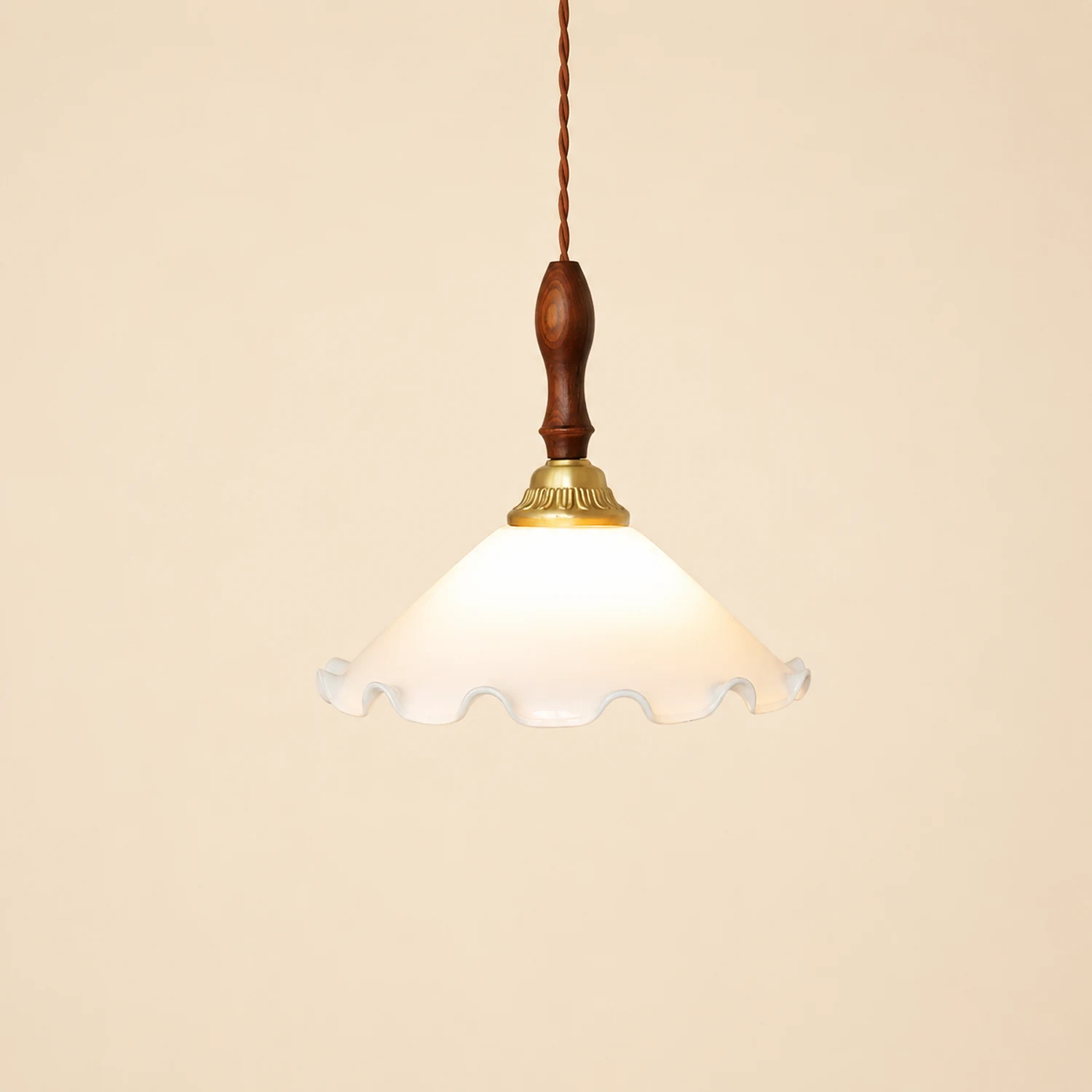Milky Flower Pendant Light - Lumpaz
