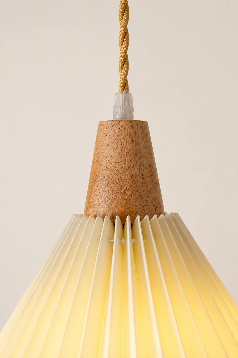 Pleated Wooden Pendant Light - Lumpaz