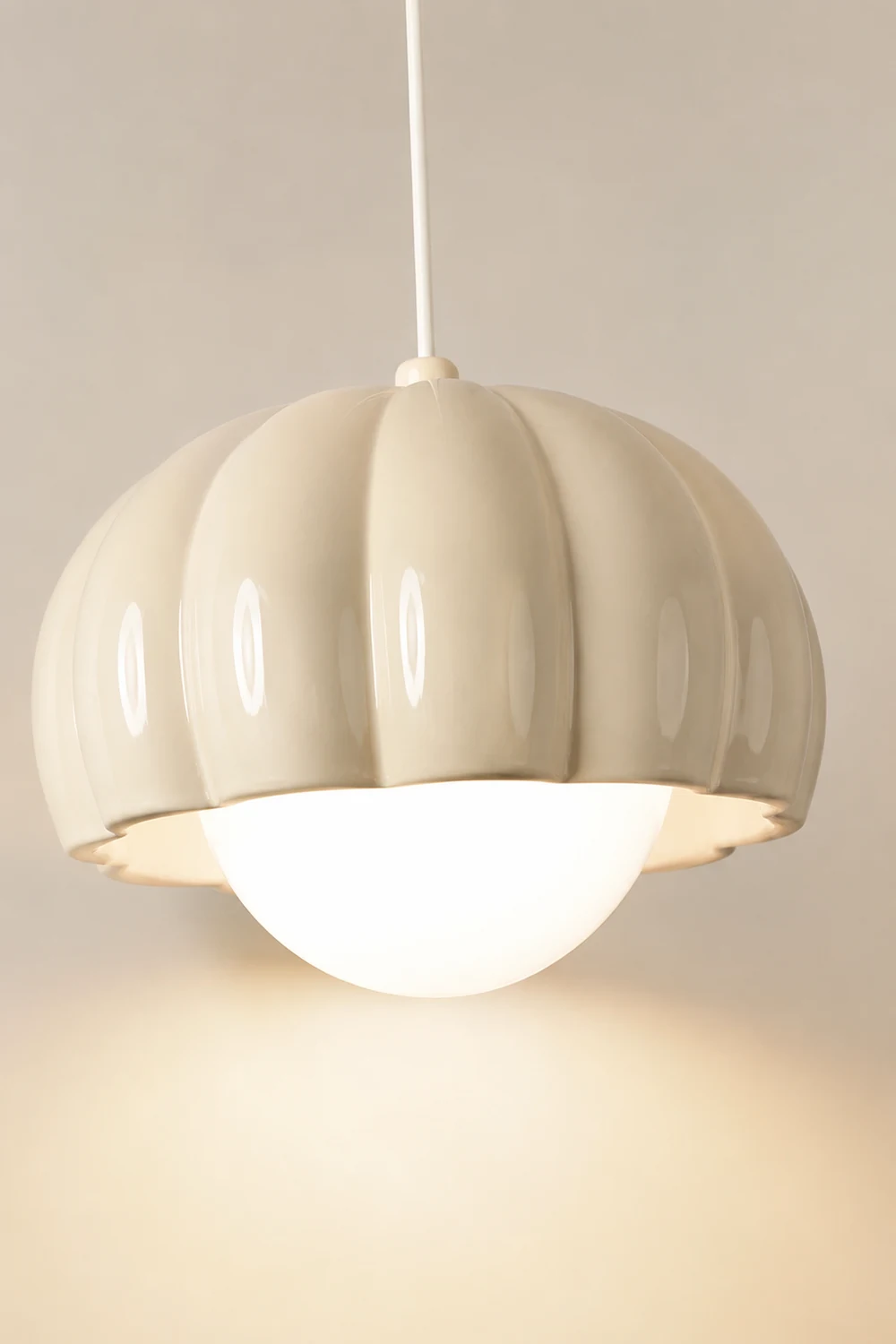 Creamy Pumpkin Pendant Light - Lumpaz