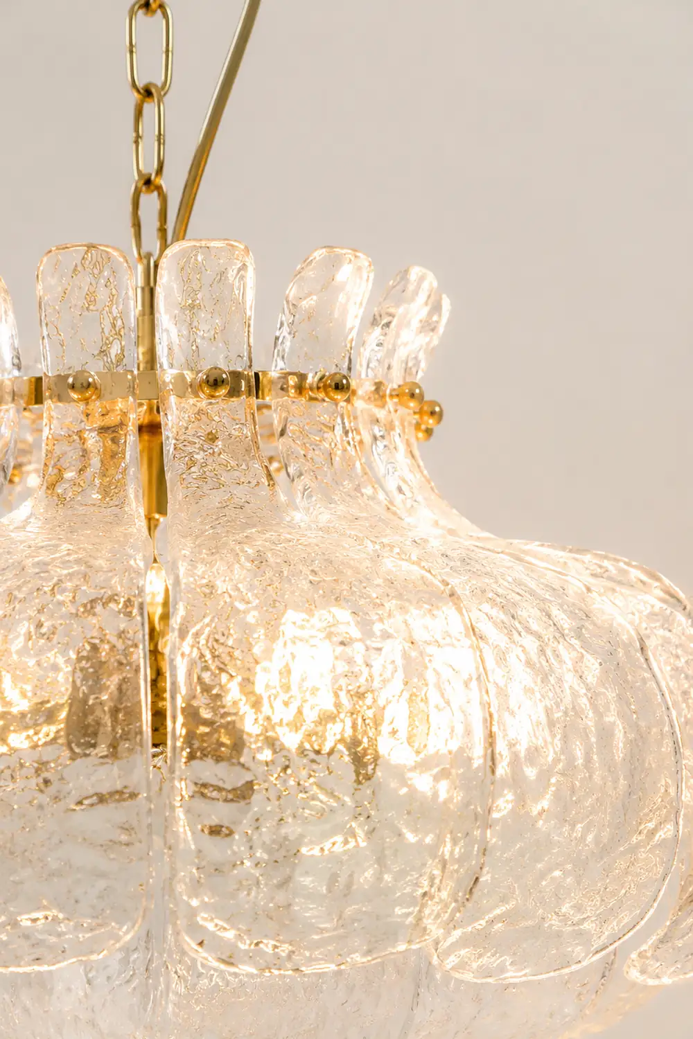 Petal Ice Pendant Light - Lumpaz