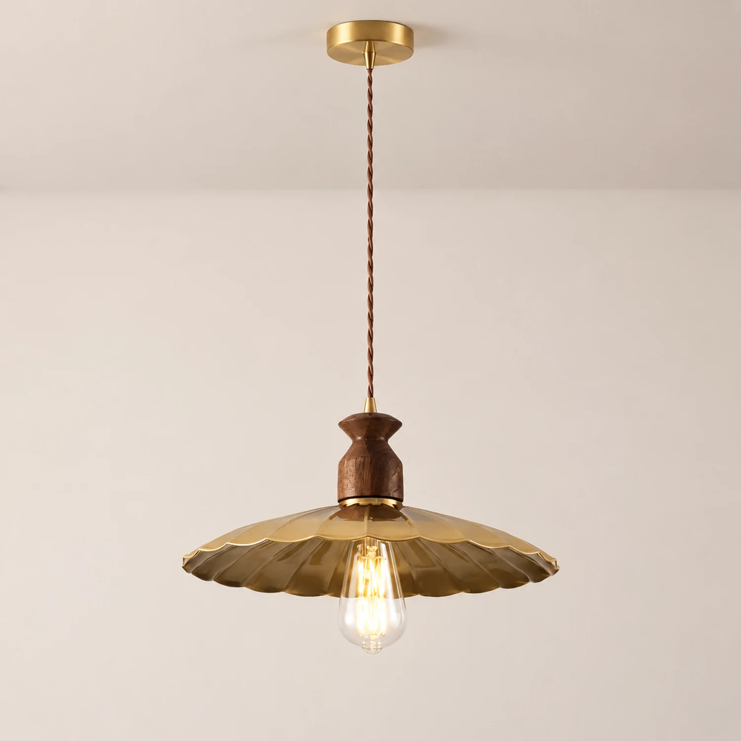 Brass Crest Pendant Light - Lumpaz