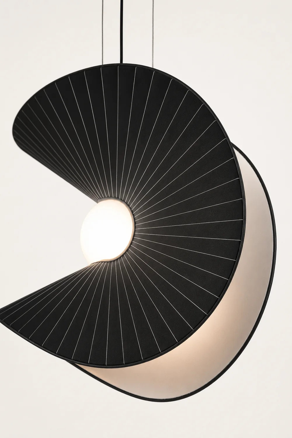 Shell Nordic Pendant Light - Lumpaz