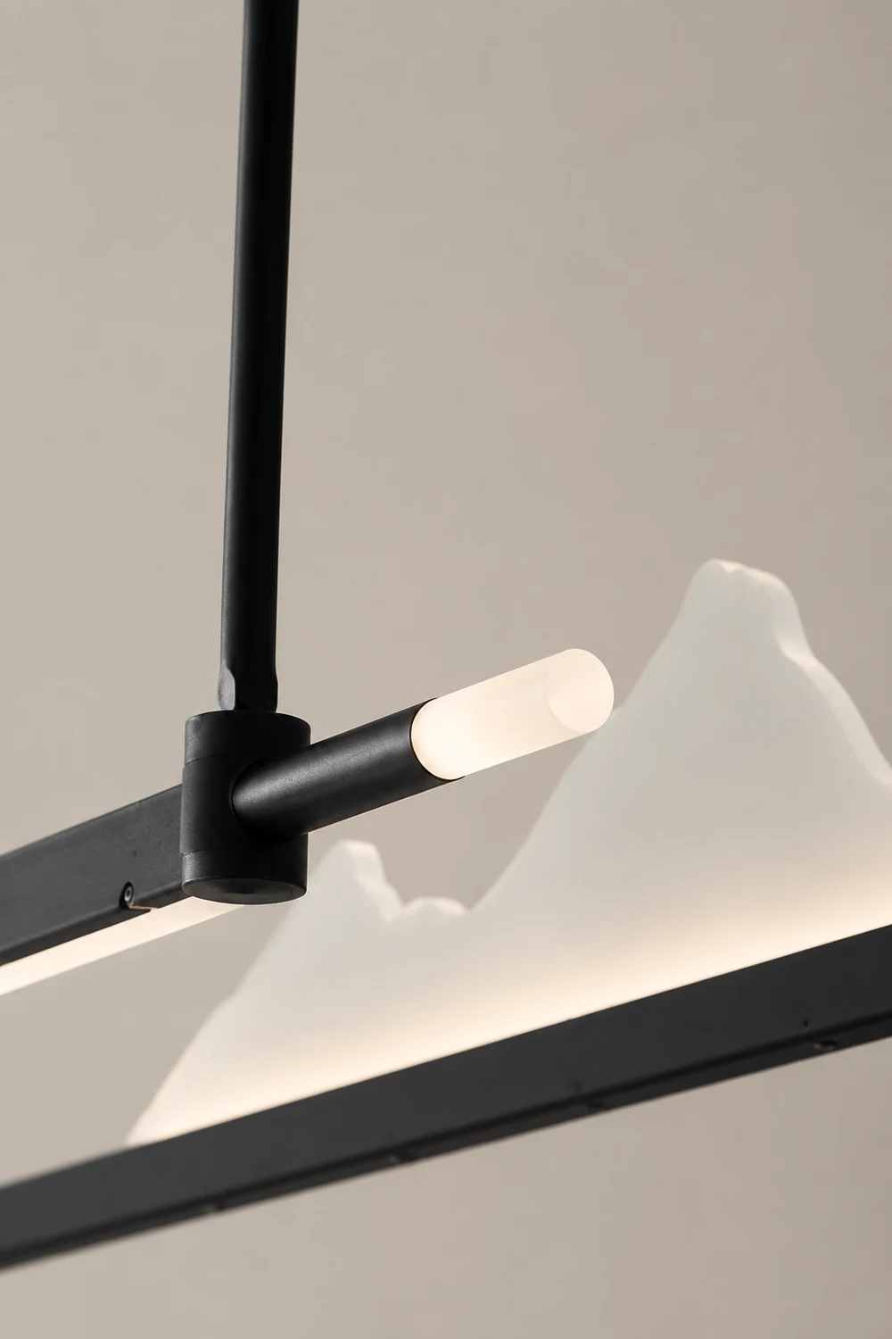 Leah Mountains Pendant Light - Lumpaz