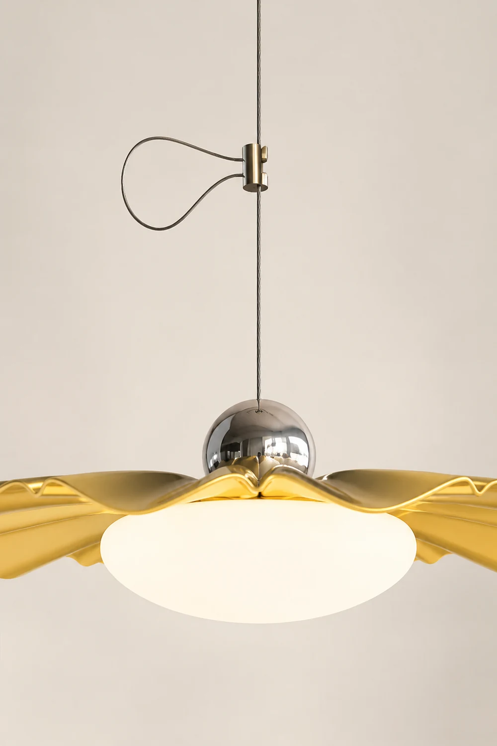 Blooming Flower Pendant Light - Lumpaz