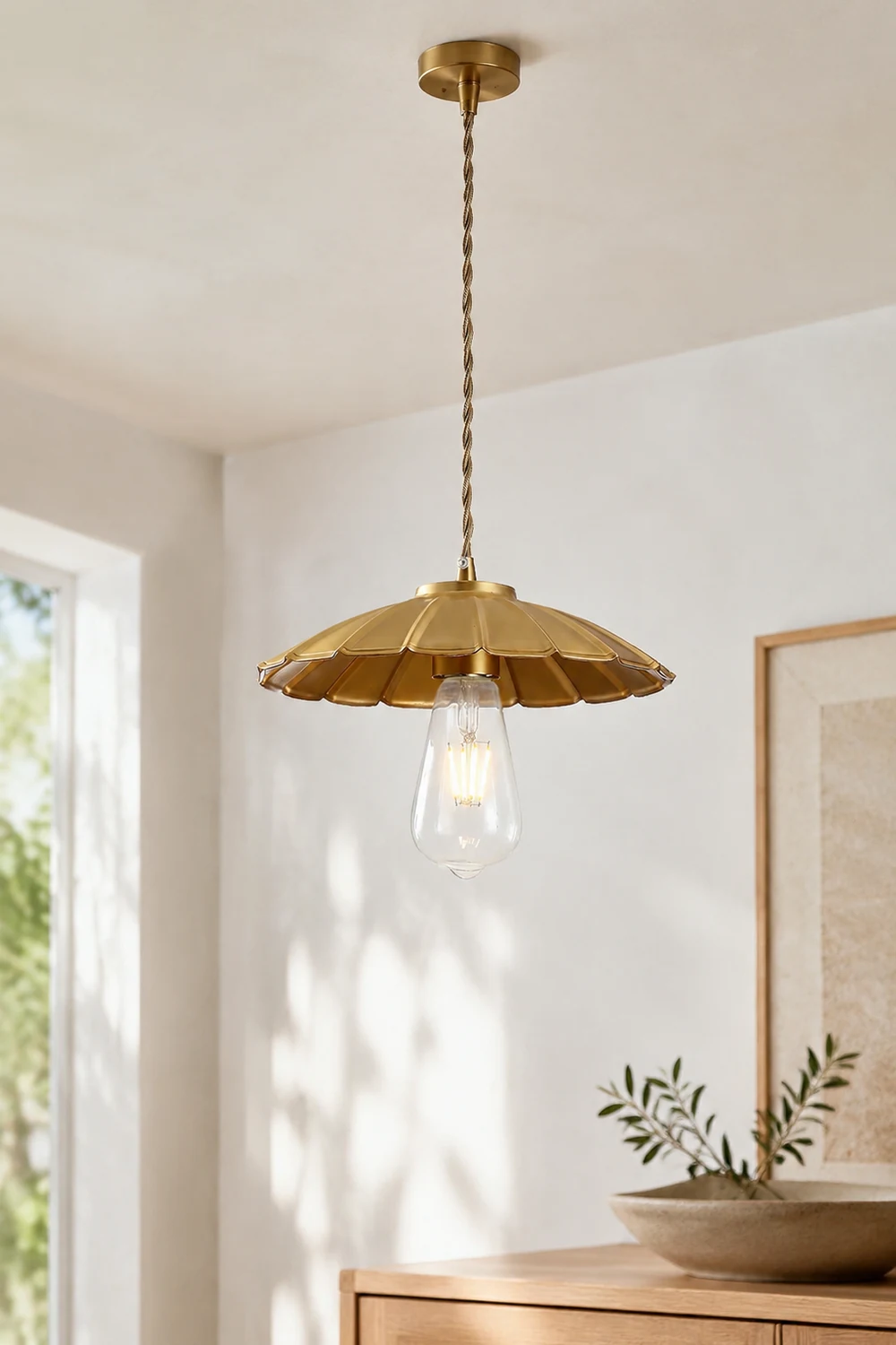 Sleek Flat Pendant Lamp - Lumpaz