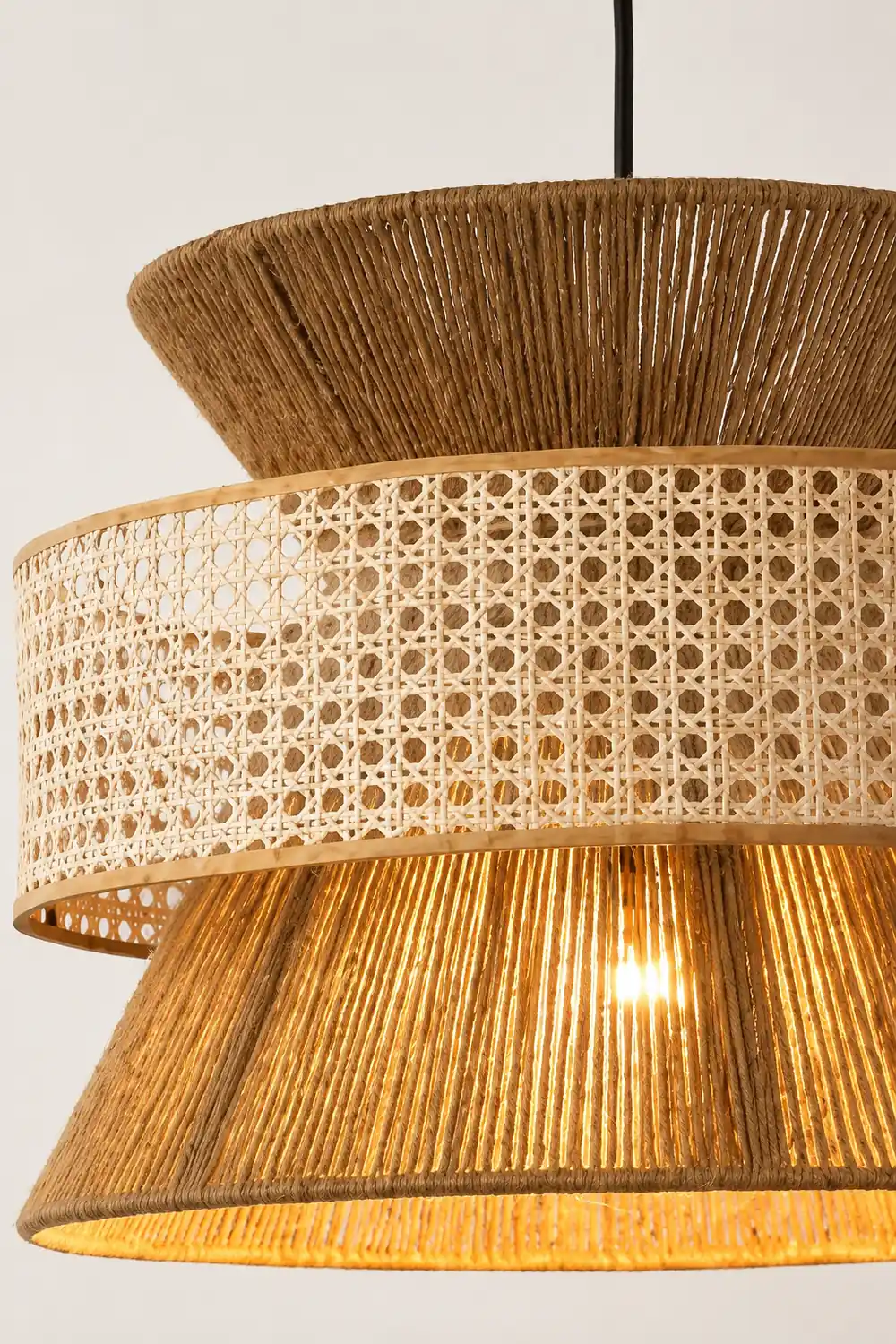 Rattan Bamboo Pendant Lamp - Lumpaz