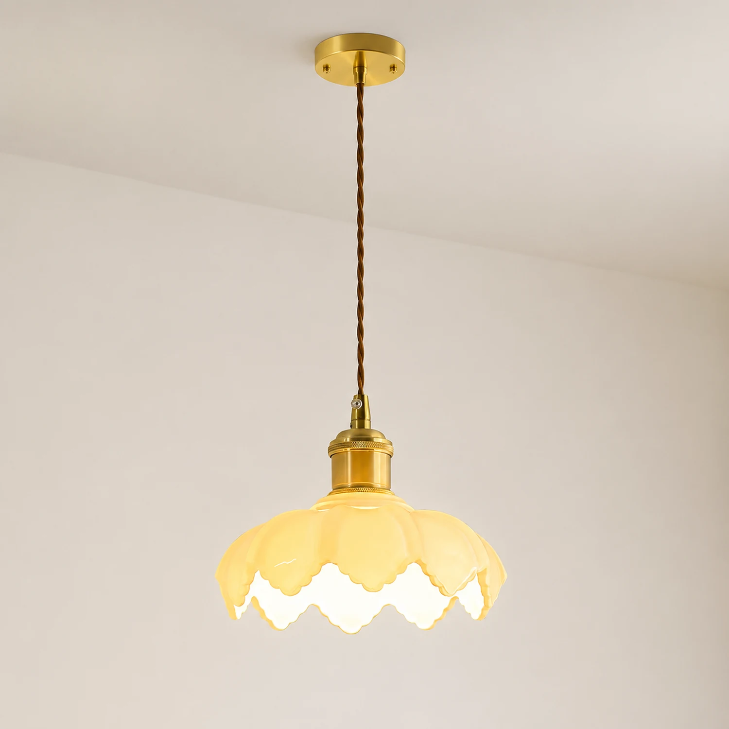 French Petal Pendant Light - Lumpaz