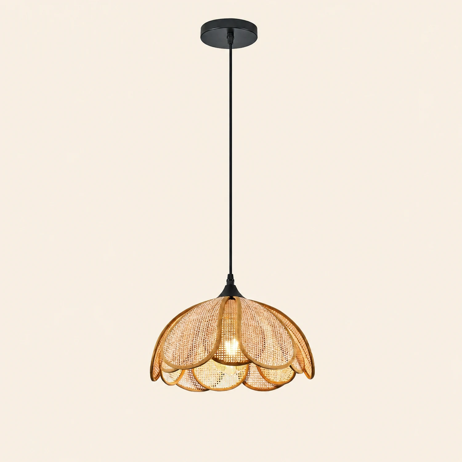 Bloom Rattan Pendant Lamp - Lumpaz