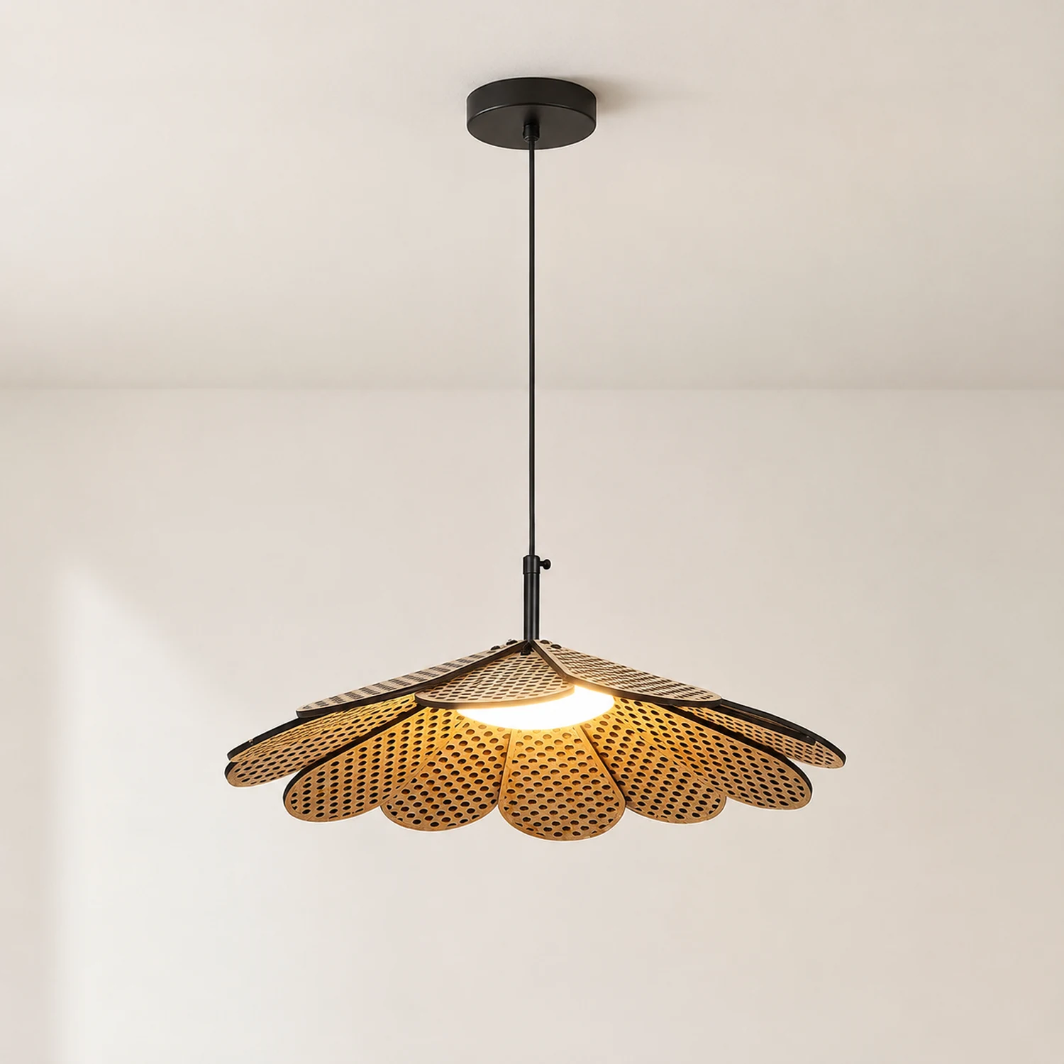 Hollyhock Pendant Light - Lumpaz