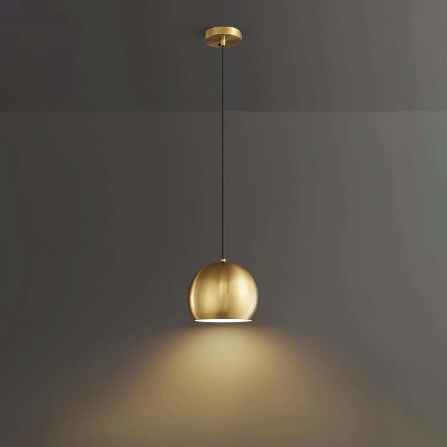 Palla Brass Pendant Lamp - Lumpaz