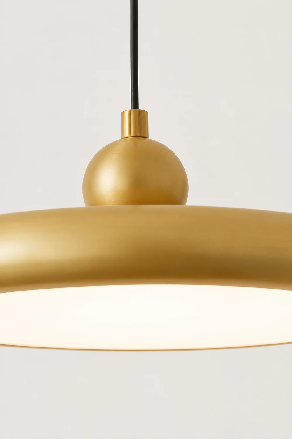 Thin Disc Pendant Lamp - Lumpaz