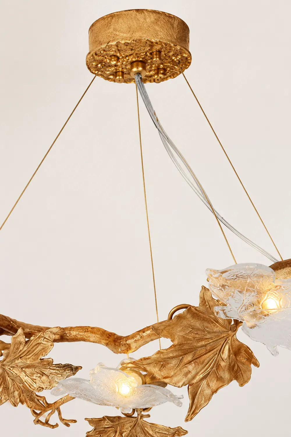 Folio Branch Brass Chandelier - Lumpaz