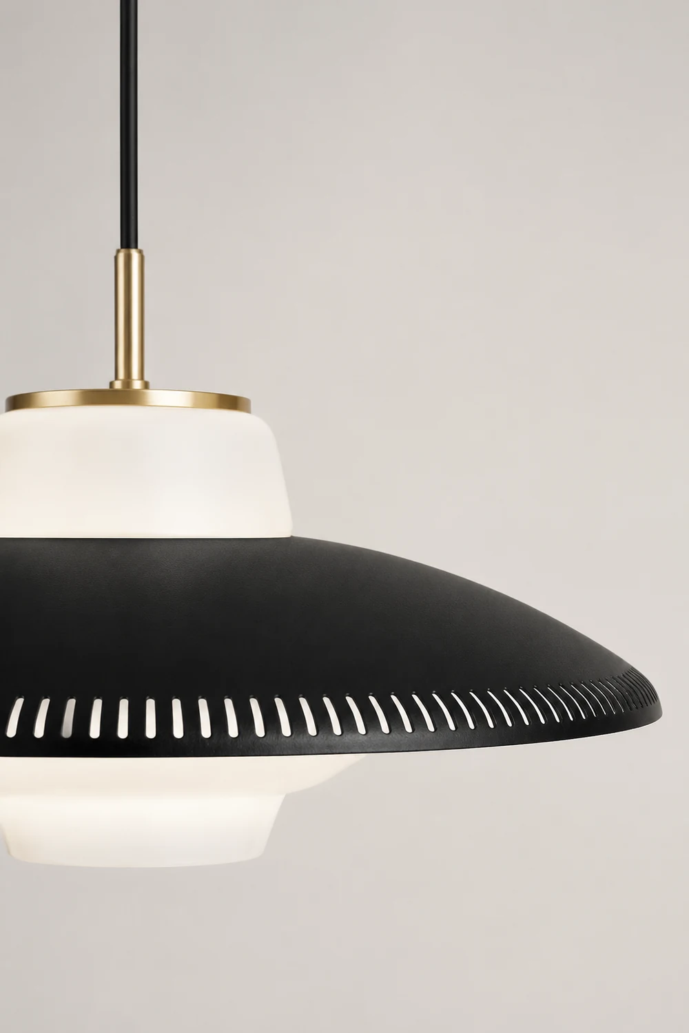 Alien Frisbee Pendant Lamp - Lumpaz